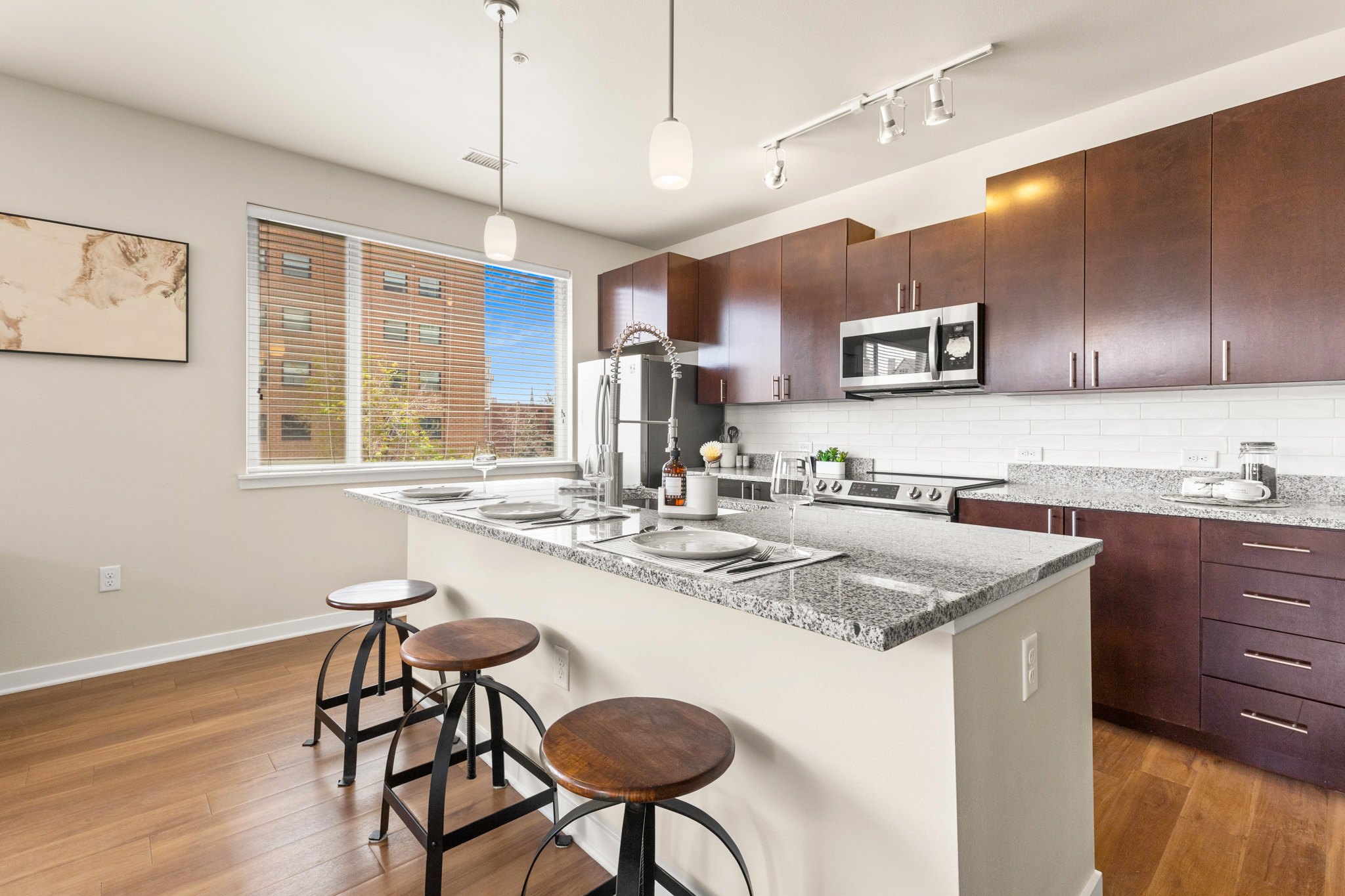 Sylvan Uptown 1615 Pennsylvania St, Denver, CO 80203 Uptown Denver - Leasing by Cross Street